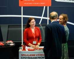 oslava v Planetariu